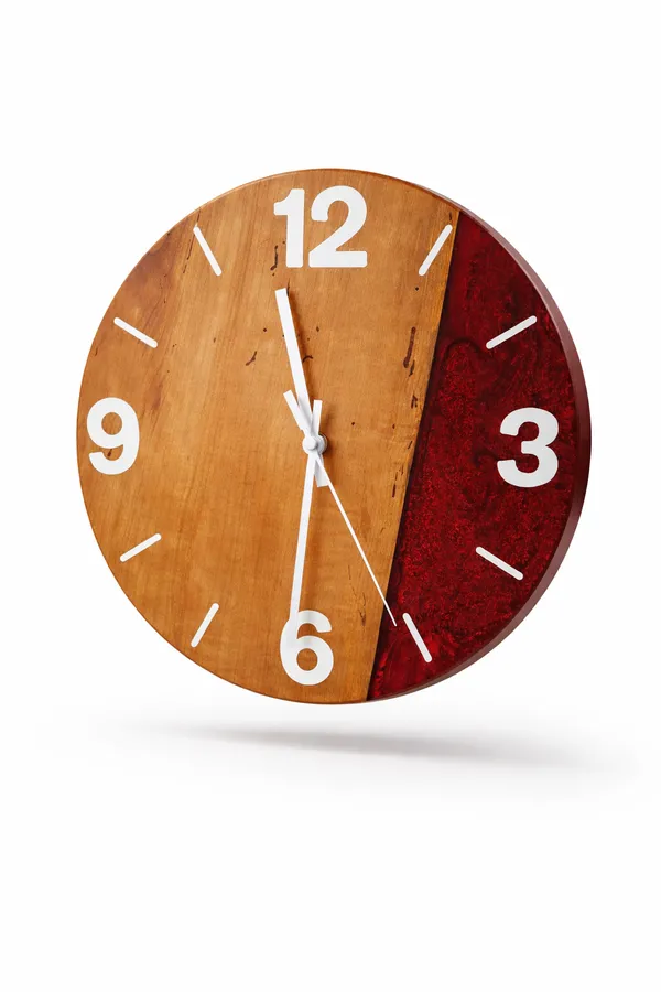 Wanduhr Ø 30cm mit Heimischen Zwetschgenholz